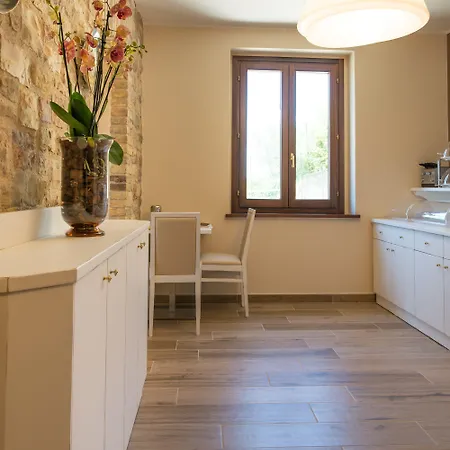 La Dimora Di Francesco Frühstückspension