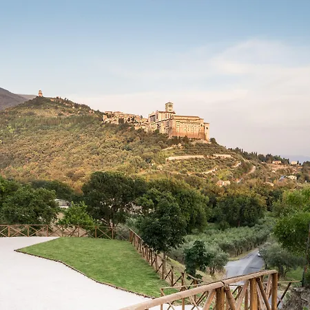 La Dimora Di Francesco Bed & Breakfast 4*