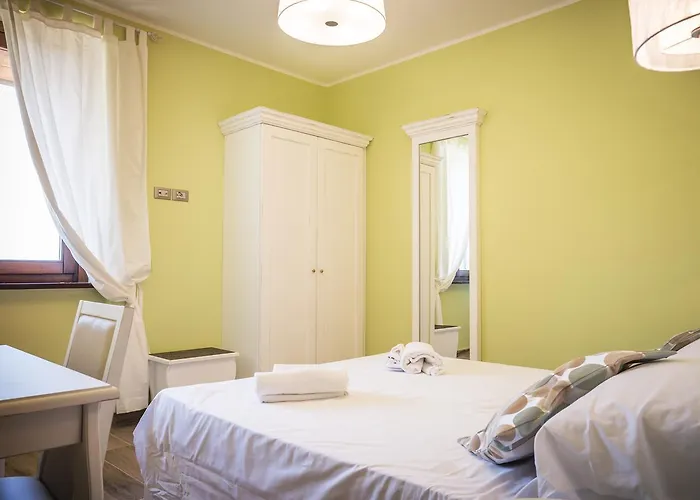 Alojamento de Acomodação e Pequeno-almoço La Dimora Di Francesco 4*